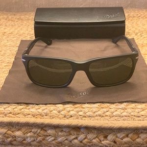 Persol Men's Black Sunglasses Polarized